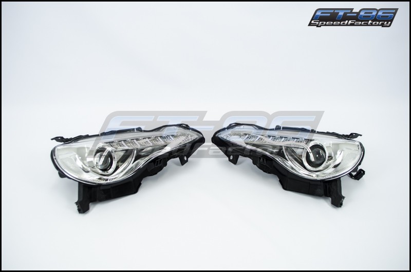 Winjet JDM Headlights (Chrome)